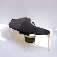 <a href="https://www.galeriegosserez.com/artistes/loellmann-valentin.html">Valentin Loellmann </a> - Brass - curved desk